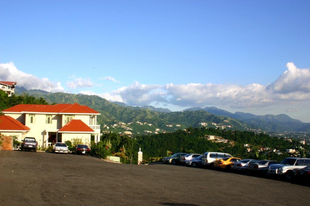 City View Hotel Кингстон Экстерьер фото